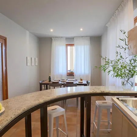 Le Sette Vie Homes Lägenhetshotell Monforte dʼAlba