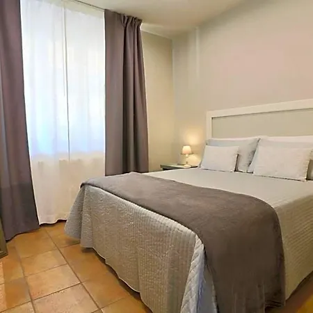 Le Sette Vie Homes מלון דירות Monforte dʼAlba