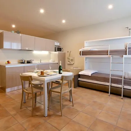 Le Sette Vie Homes Lägenhetshotell Monforte dʼAlba