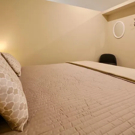 Le Sette Vie Homes 4* Монфорте-д'Альба