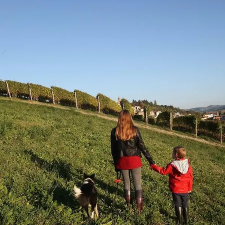 Le Sette Vie Homes Monforte dʼAlba