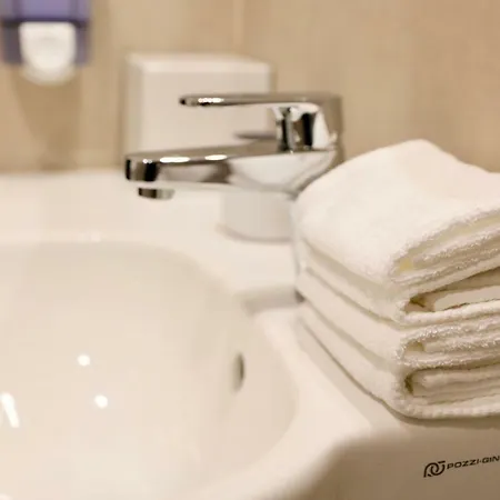 Le Sette Vie Homes Lägenhetshotell Monforte dʼAlba
