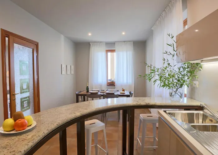 Le Sette Vie Homes Aparthotel Monforte dʼAlba