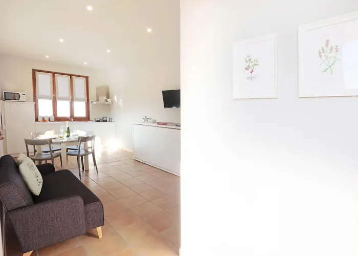 Le Sette Vie Homes 4*