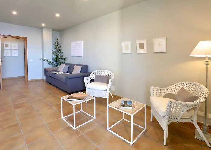 Le Sette Vie Homes Aparthotel Monforte dʼAlba